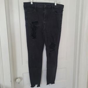 AE Super Strech Black Skinny Size 16